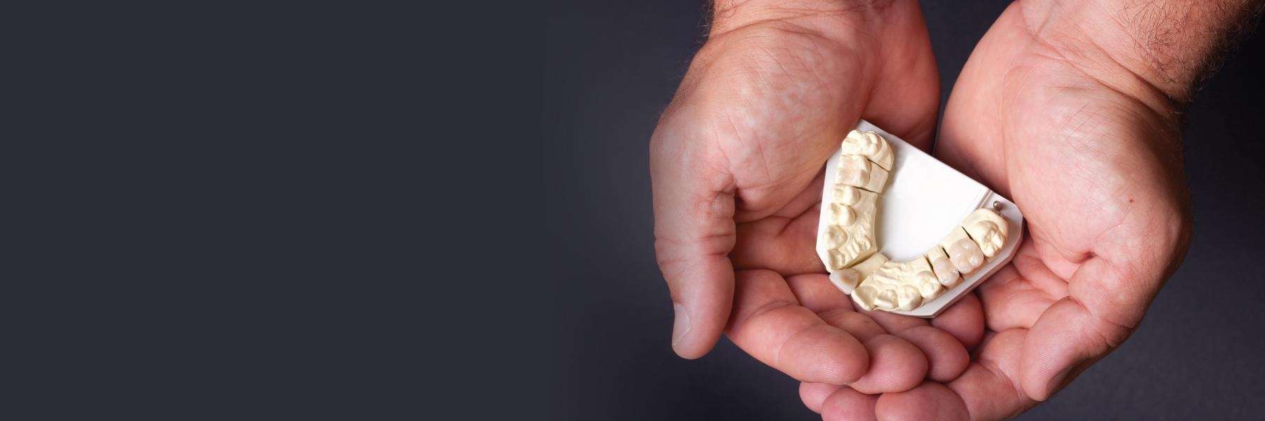 mold of dentures in kalamazoo 