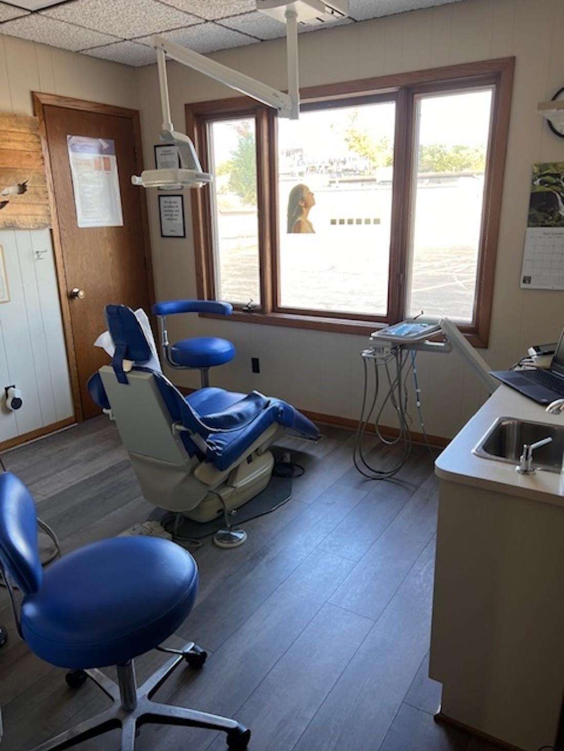Dental Room dental chair in kalamazoo office